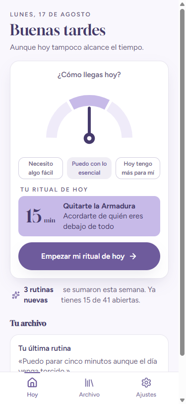 Pantalla Hoy de NUA mostrando el saludo, el dial y el ritual del día, con el archivo reciente debajo